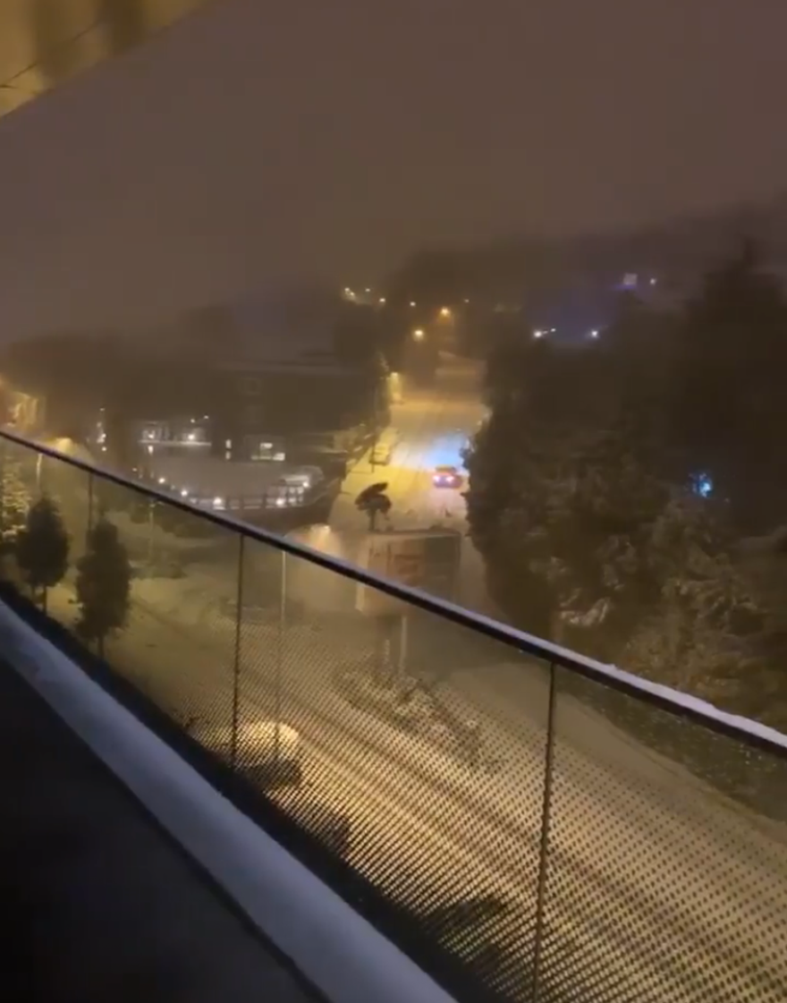 Ünlülerden kar fotoğrafları (24-25 Şubat 2019) 15