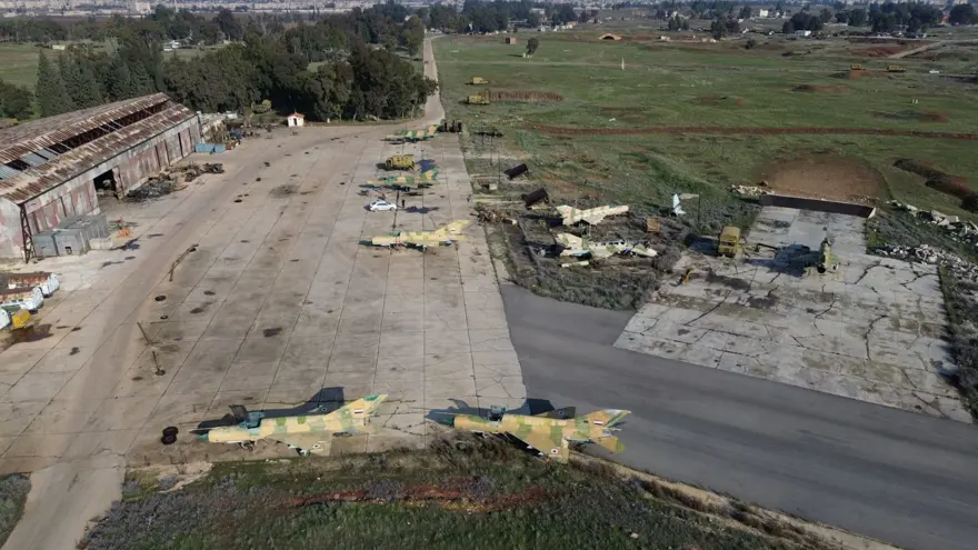 Esad'ın saldırılarda kullandığı uçaklar! Hama Hava Üssü görüntülendi 4 Esad'ın saldırılarda kullandığı uçaklar! Hama Hava Üssü görüntülendi 4