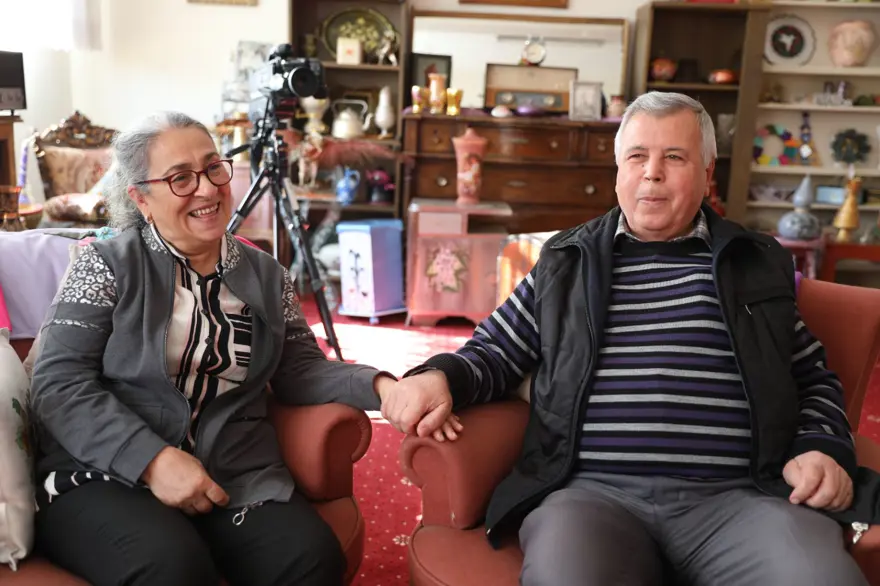49 yıllık evliliklerinin sırrı: Mutluluklarıyla örnek oluyorlar 1