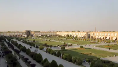 Nakş-i Cihan Meydanı asırlardır ziyaretçilerini ağırlamaya devam ediyor