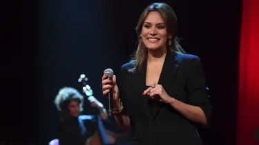 Ebru Cündübeyoğlu: Eliniz yüzünüz düzgünse komedi yapmak zorlaşıyor