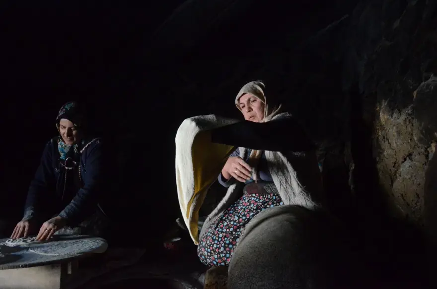 Doğu ve Güneydoğu Anadolu'nun vazgeçilmezi: Ramazan sofraları için yandı 1