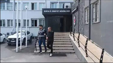 Bursa'da 10 yıldır aranan hükümlü, tek başına yaşadığı evde yakalandı