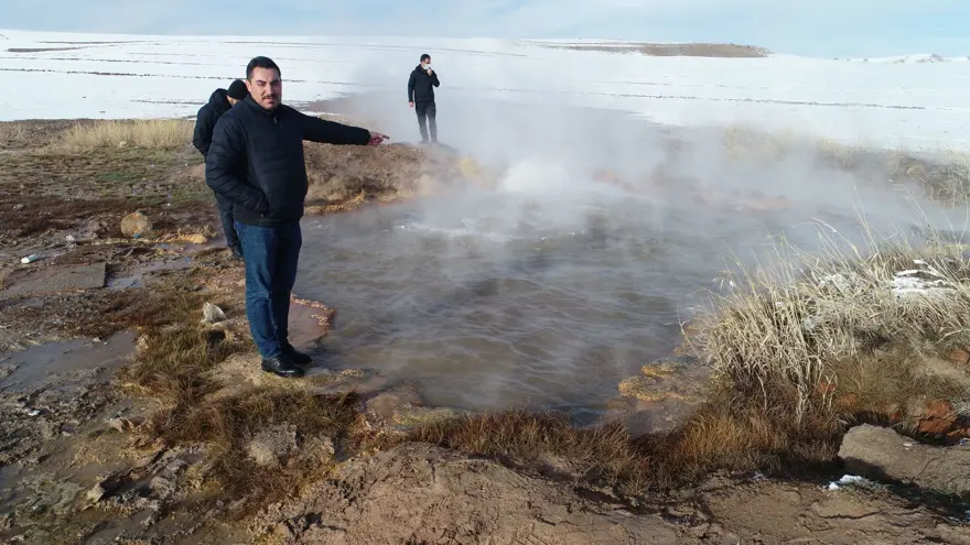 Karlı dağ başında 'termal jakuzi' 3