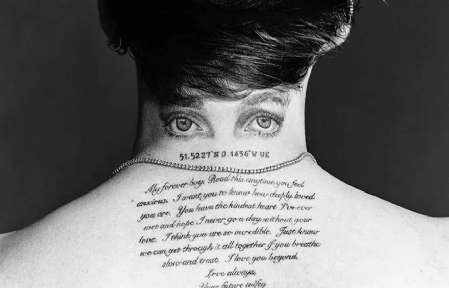 EŞİ İÇİN YAPTIRDIĞI DÖVMELERLE GÜNDEMDE 5