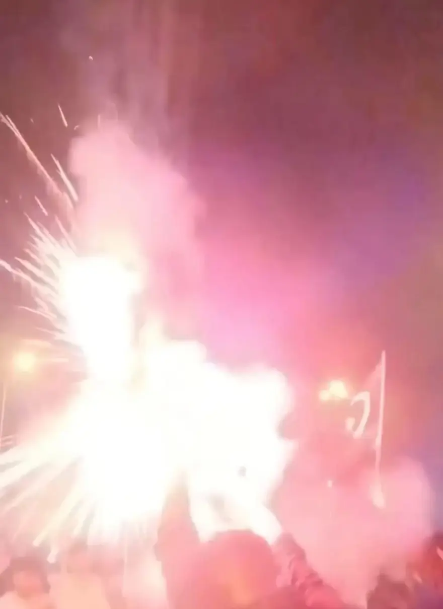 Seçim kutlamalarında havai fişek kazası 1