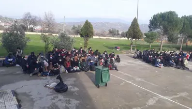 "İtalya'ya götüreceğiz" dedikleri sığınmacıları Aydın'a bıraktılar