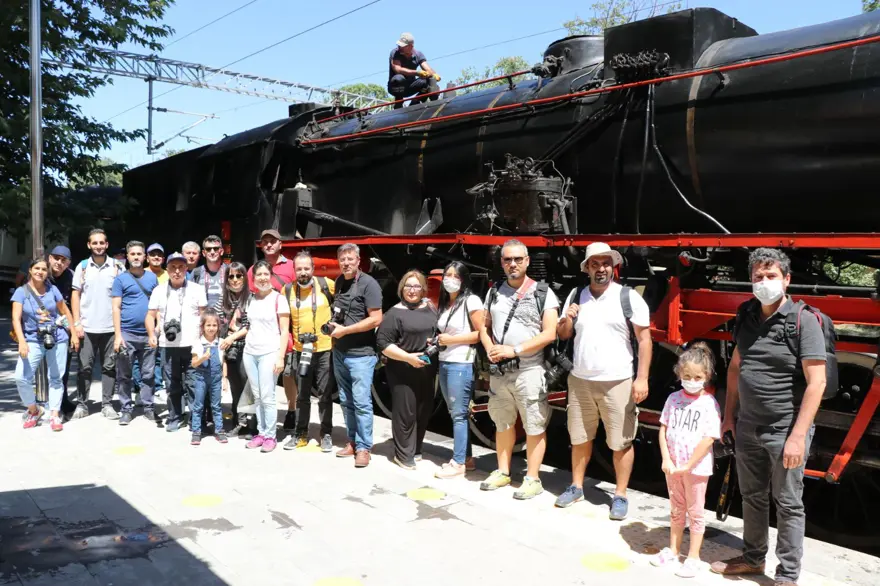 Atatürk'ü 100 yıl önce Pozantı'ya getiren buharlı kara tren yeniden Pozantı'da 1