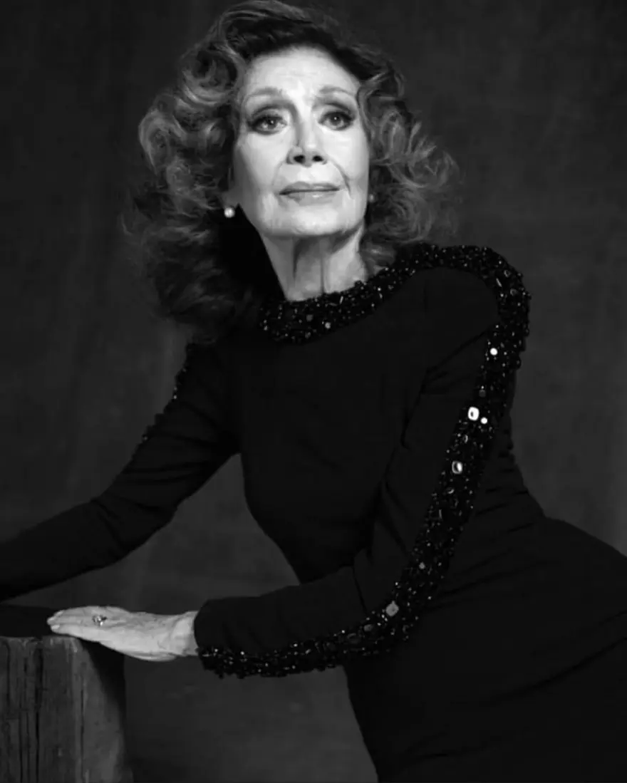 Sanatçı dostlarından Yıldız Kenter paylaşımları 18