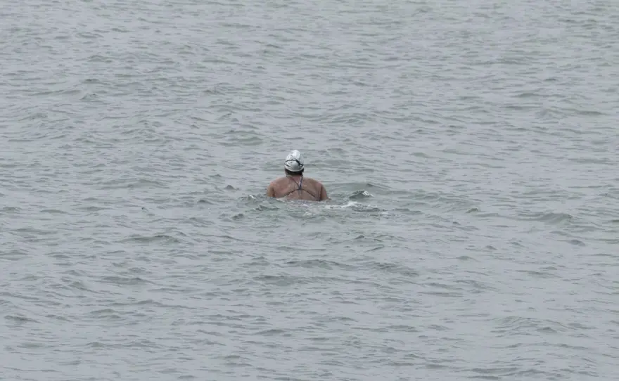 Aysu Türkoğlu, Kuzey Kanalı'nı yüzerek geçen en genç Türk sporcu oldu 1