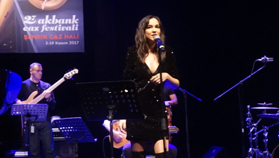 Türkü Turan, 27. Akbank Caz Festivali'nde sahnedeydi