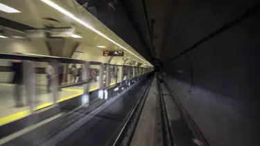 İstanbul'da M3 Metro Hattı'nda arıza: Yoğunluk oluştu