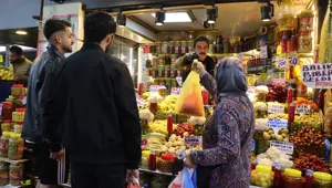 Sofraların vazgeçilmezi: Tezgahları renklendirmeye başladı