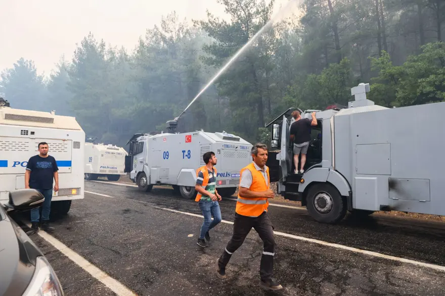 Cumhurbaşkanı Erdoğan: Marmaris'teki orman yangını büyük oranda kontrol altında 79