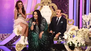 Bülent Ersoy, Mustafa Keser ve Yıldız Tilbe'den canlı performans: Benzemez Kimse Bize'de unutulmaz gece Bülent Ersoy, Mustafa Keser ve Yıldız Tilbe'den canlı performans: Benzemez Kimse Bize'de unutulmaz gece