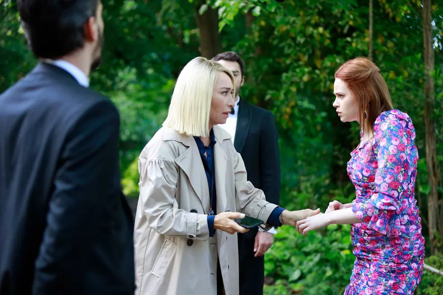 Akrep 24. yeni bölümde Ferda'nın zor seçimi 3