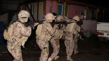 Kocaeli'de silah kaçakçılarına baskın