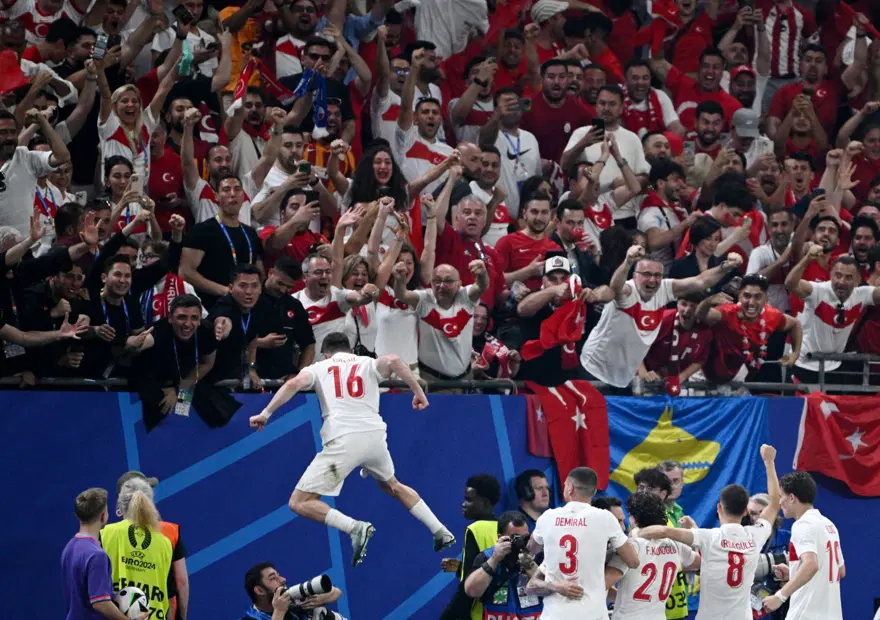 Türkiye, Çekya karşısında kazanarak EURO 2024'te son 16'ya kaldı 14