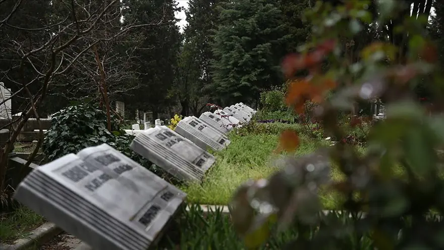 İstanbul'da mezar yeri ücretlerine zam: En pahalı yer dudak uçuklatıyor 1