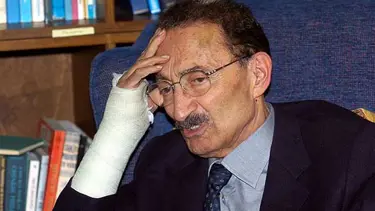 'Gece eve gizlice röntgen cihazı getirdik'