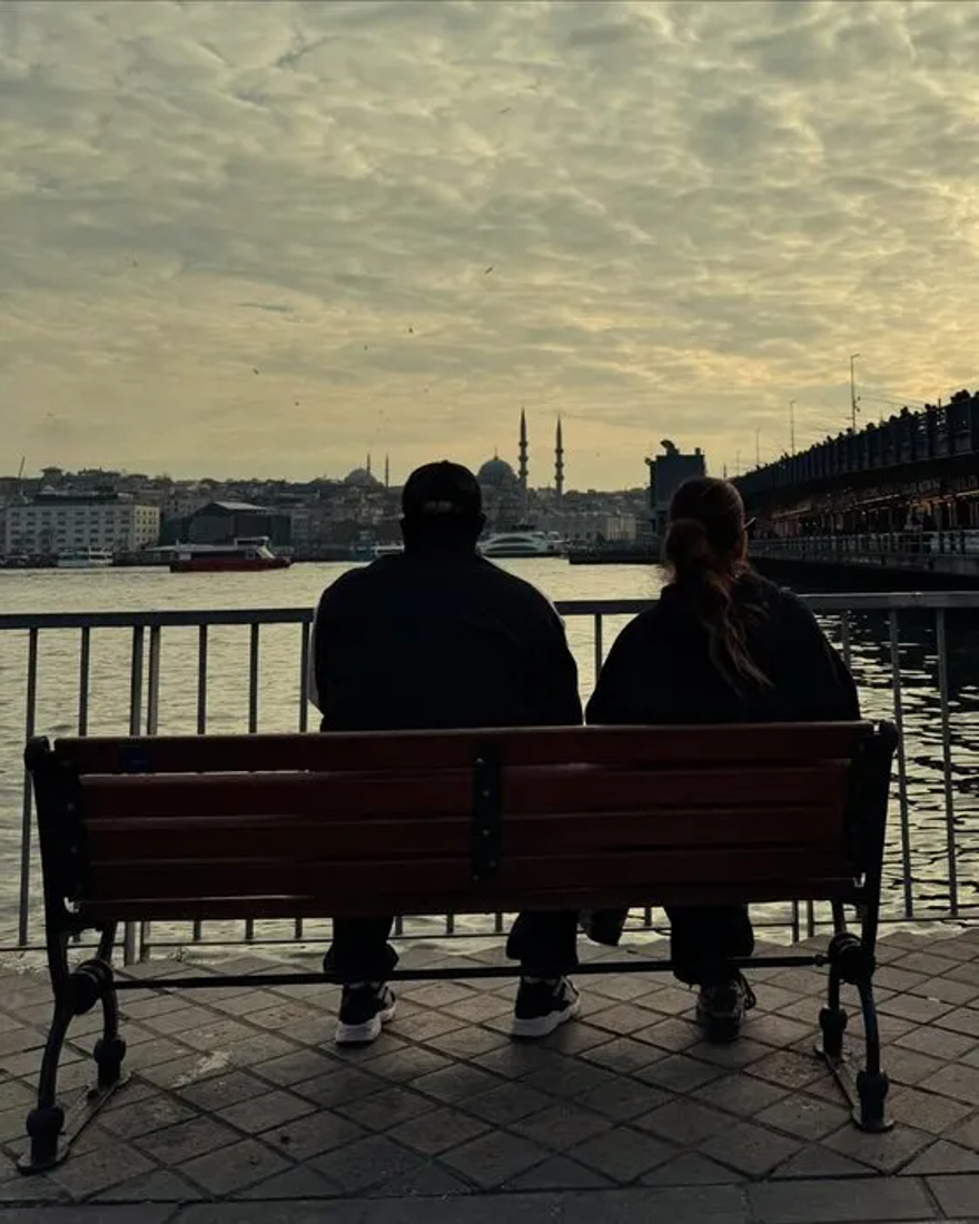 Icardi ve sevgilisi China Suarez'in oturduğu bank tescillendi: Akıllara Arda Turan geldi Icardi ve sevgilisi China Suarez'in oturduğu bank tescillendi: Akıllara Arda Turan geldi