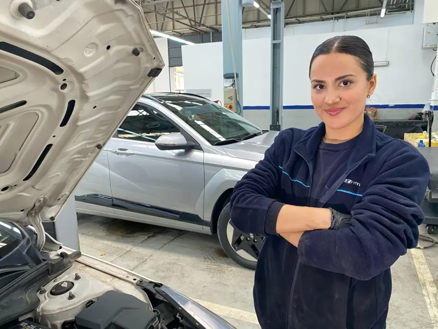 3 ÜNİVERSİTE MEZUNU 4