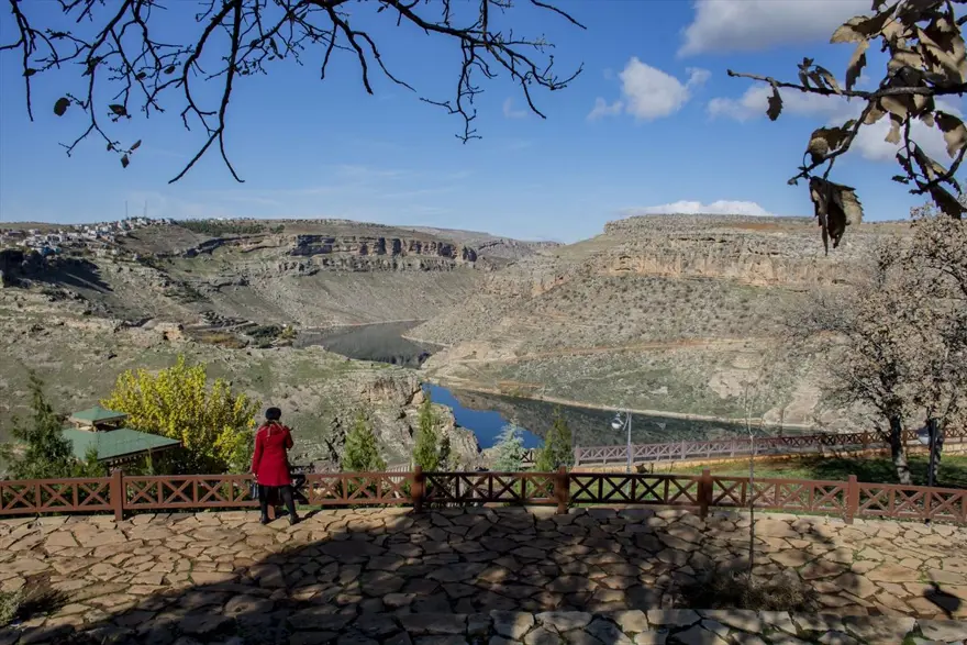 diyarbakır, mardin, hilar mağaraları, evliyalar diyarı, asur krallığı, dara antik kenti, ipek yolu 9 diyarbakır, mardin, hilar mağaraları, evliyalar diyarı, asur krallığı, dara antik kenti, ipek yolu 9