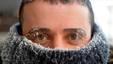 Göle ilkbaharın ilk gününde eksi 32 ile buz kesti