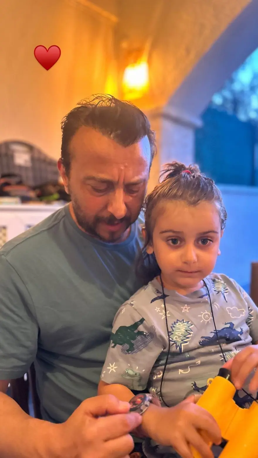 Hazal Kaya'dan Ali Atay ile romantik poz: Geldi kalbim 4