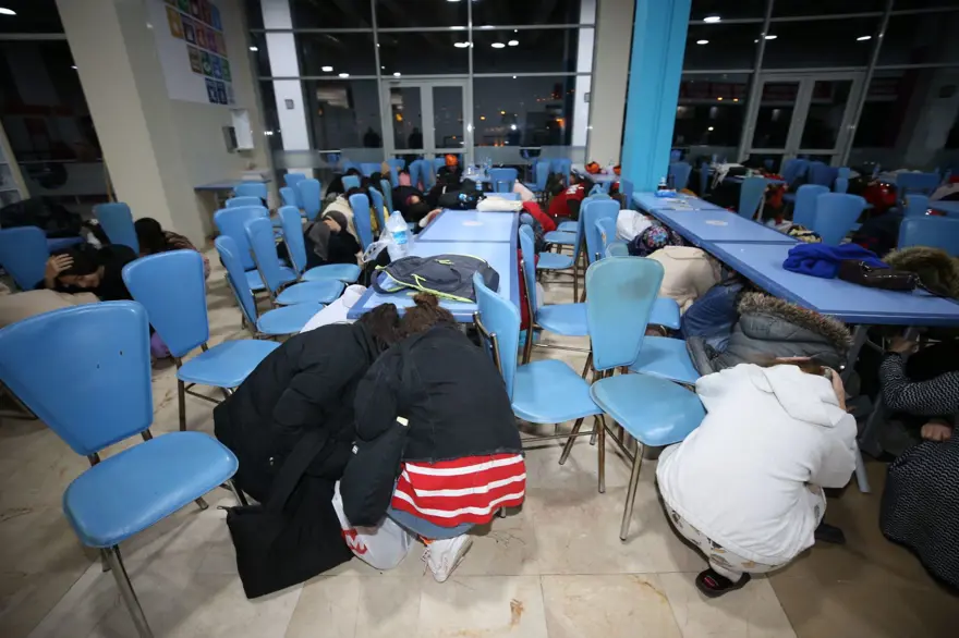 KYK yurtlarında eş zamanlı deprem tatbikatı 56