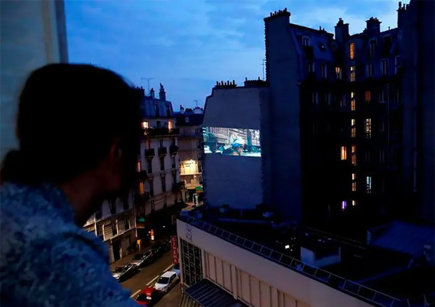 Karantina günlerinde Paris sokaklarında sinema keyfi 4