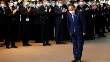 Japonya’da Başbakan Suga kabinesi istifa etti