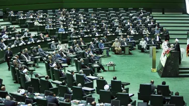 İran meclisinden nükleer anlaşmaya yeşil ışık