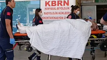 Bursa'da üçüncü kattan düşen yaşlı adam ağır yaralandı