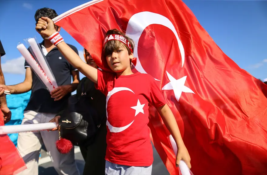 Köprüde Milli Birlik Yürüyüşü 23 Köprüde Milli Birlik Yürüyüşü 23