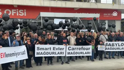 Bursa’da inşaat mağdurları eylem yaptı: "Ev hayalimiz kabusa döndü"