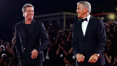 Brad Pitt ve George Clooney 81. Venedik Film Festivali'nde