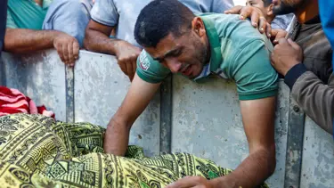 İsrail'in Gazze'ye düzenlediği saldırılarda can kaybı 8 bin 796'ya yükseldi