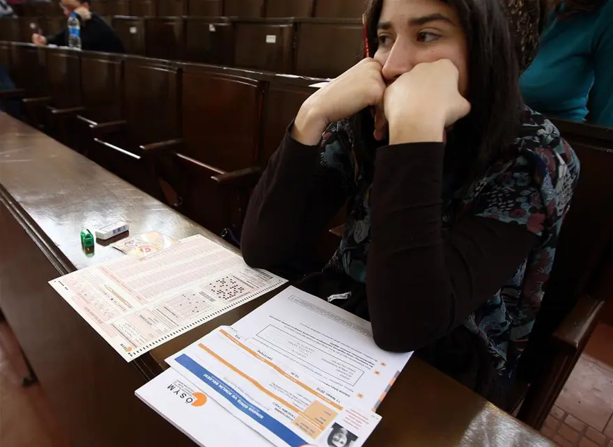 1.5 milyon aday ter döktü 42