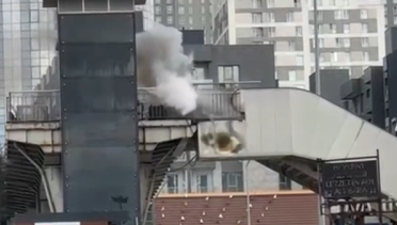 Beylikdüzü'ndeki metrobüs köprüsünde yangın