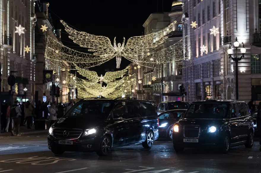 Londra sokakları Noel ve yılbaşı için süslendi 8 Londra sokakları Noel ve yılbaşı için süslendi 8