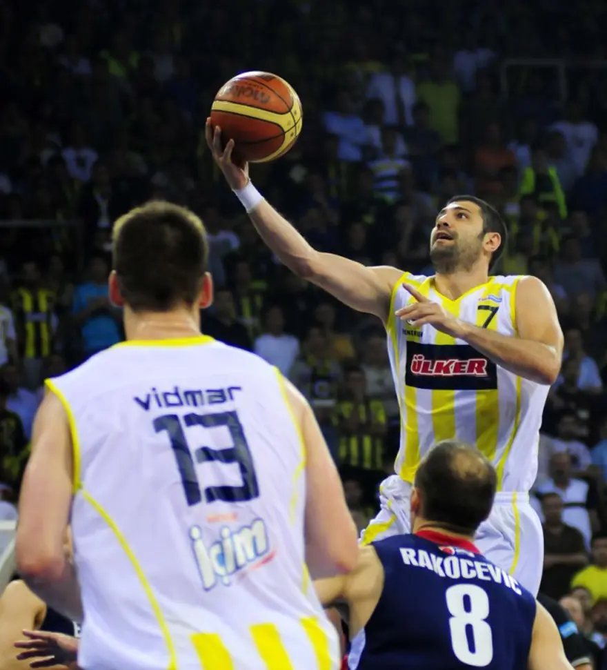 Fenerbahçe Ülker - Efes Pilsen 3