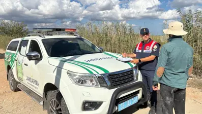 Yasa dışı olarak mavi yengeç avlayanlara gözaltı