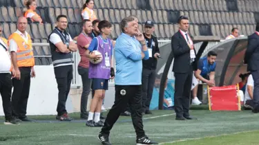 Yılmaz Vural'dan yeni takımı Menemen’in başında 2’de 2