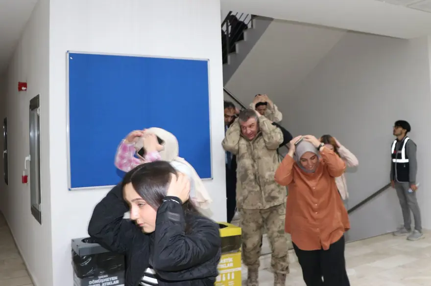 KYK yurtlarında eş zamanlı deprem tatbikatı 7