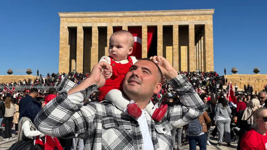Anıtkabir'de Cumhuriyet coşkusu: Binler Atatürk'e koştu 1