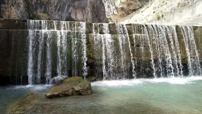 Adana'da mavi ile yeşili buluşturan Kapıkaya Kanyonu doğaseverleri bekliyor