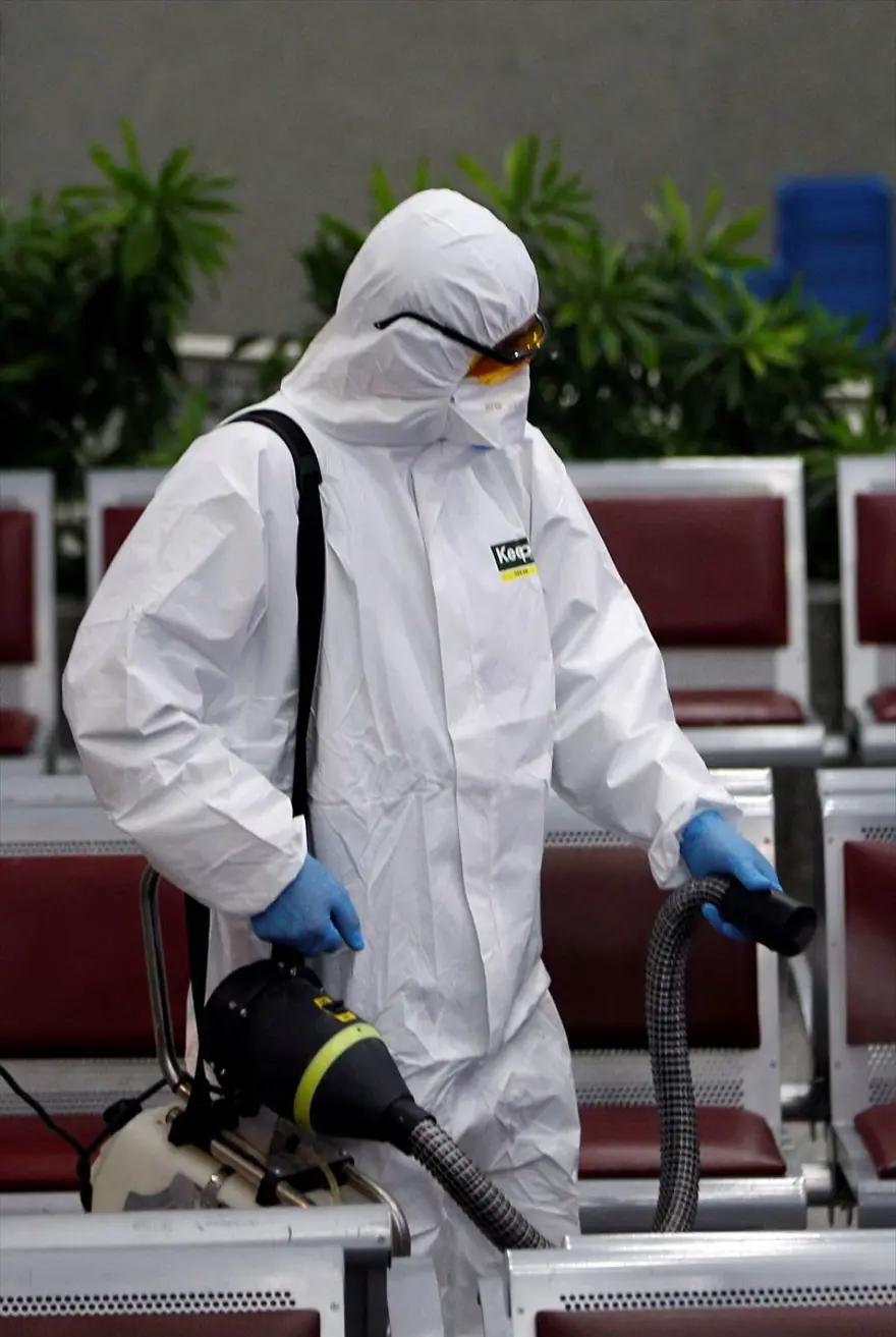 Meclis'te Corona virüs için dezenfeksiyon yapıldı 7