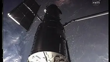 Atlantis, Hubble Uzay Teleskobu'nu yakaladı