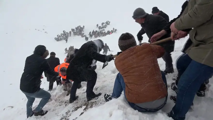 Van'da çığ felaketinin olduğu bölgeden fotoğraflar 